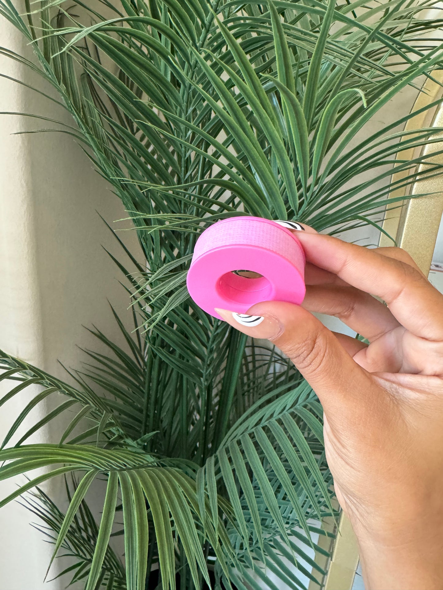 Thin sensitive lash tape