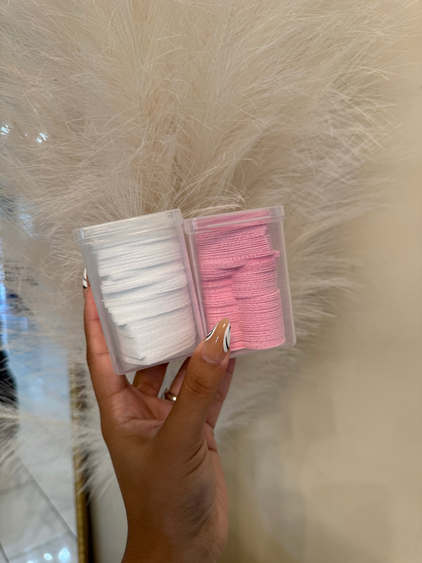 Heart Adhesive Wipes